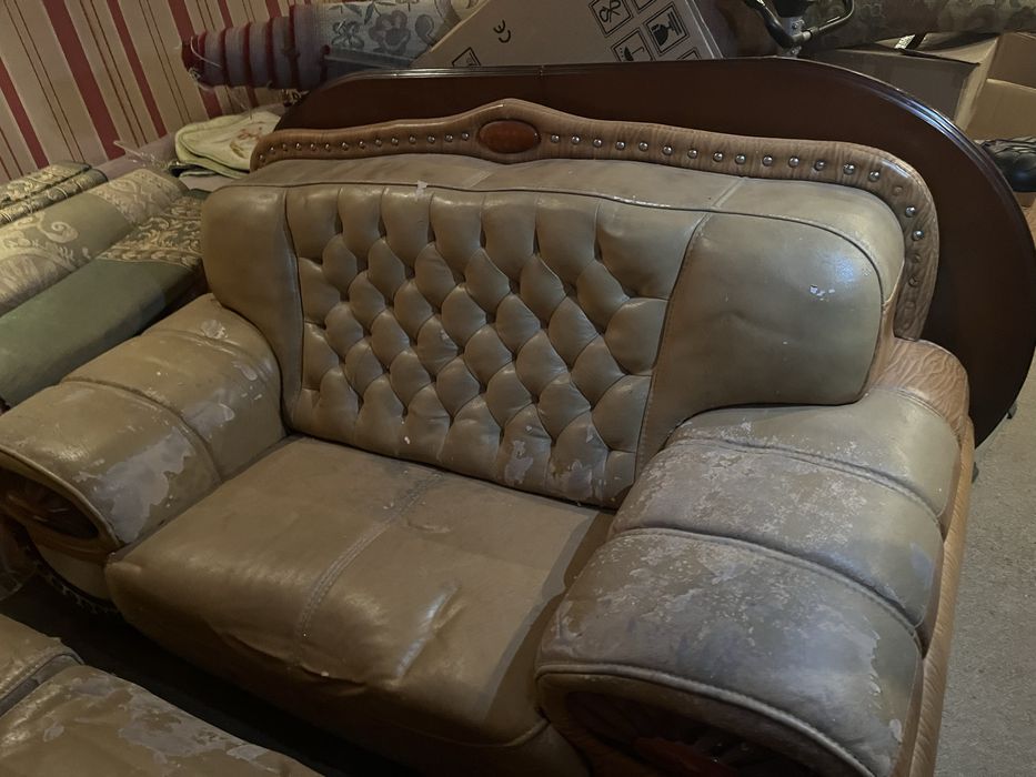 Срочно продам диван софа и кресло