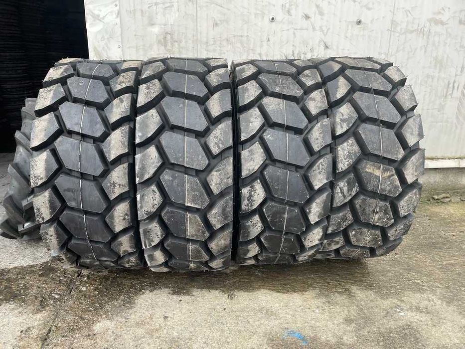 Cauciucuri noi 12-16.5 Profil asfalt Anvelope de BOBCAT incarcator