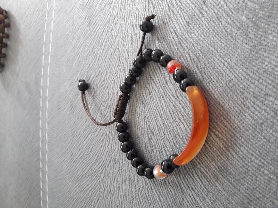 Гривни  по 1лв...