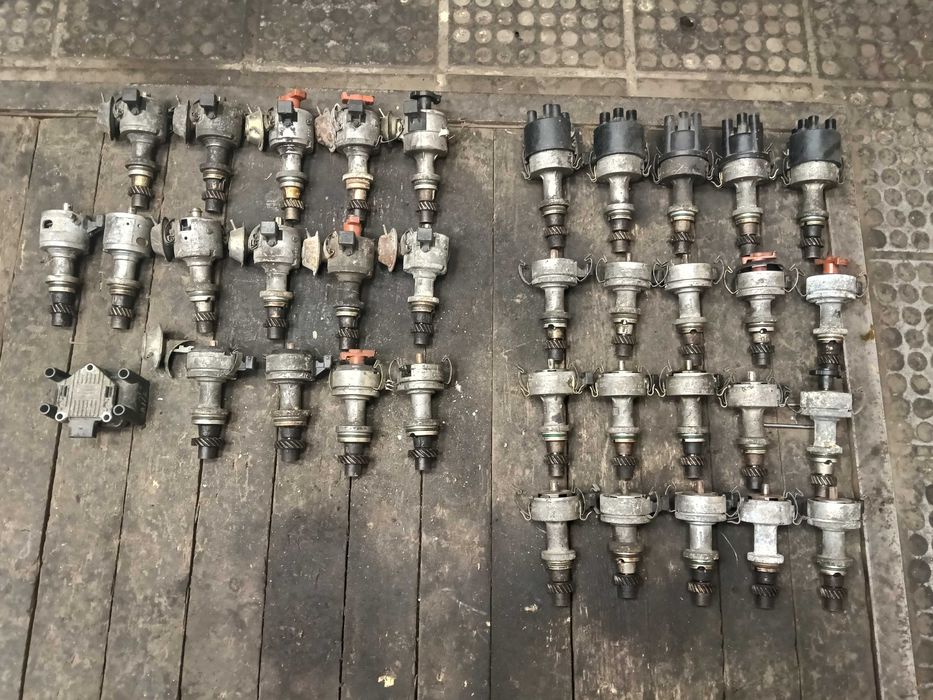 Трамблер оригинальный фольксваген ауди 1,8 2,0