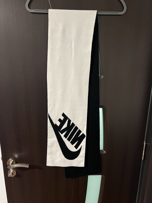 Fular Nike black and white