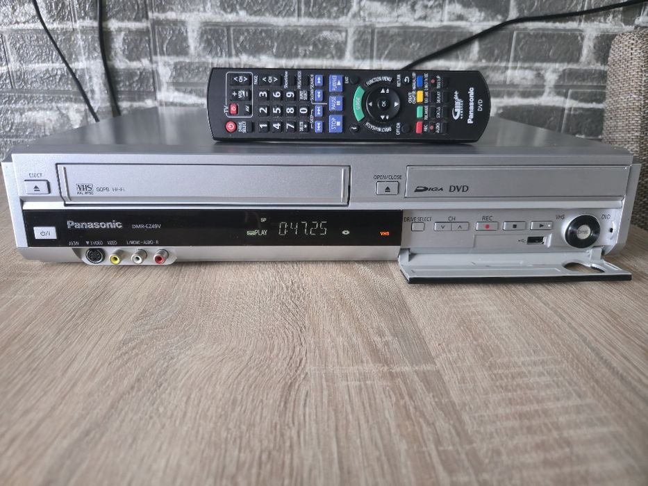Combo Panasonic DMR-EZ49V – DVD Recorder & VCR VHS – Digitalizare Casete