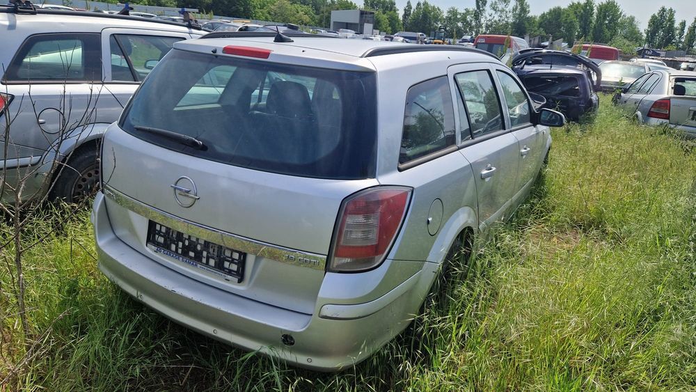 Opel Astra H 1.6 1.9 1.7 faruri bara capota aripi stopuri aripa far hayon portbagaj stopuri roti punte armatura usi usa oglinda Oglinzi alternator
