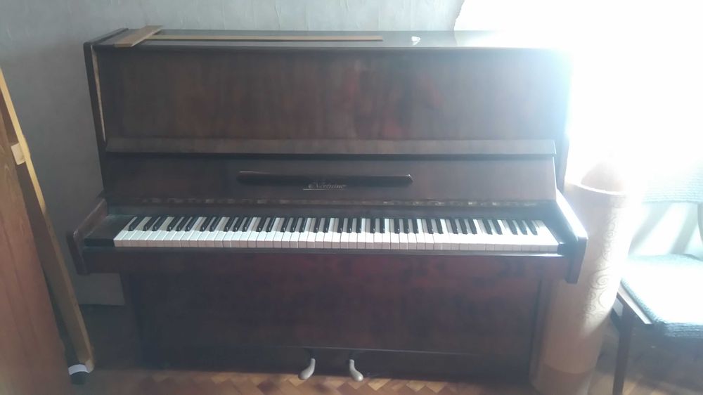 Руско пиано "Ноктюрно"