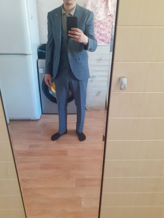 Костюм мужской, на выпускной или свадьбу