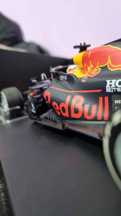 Red bull rb16b French gp Max Verstappen 1:18 minichamps F1