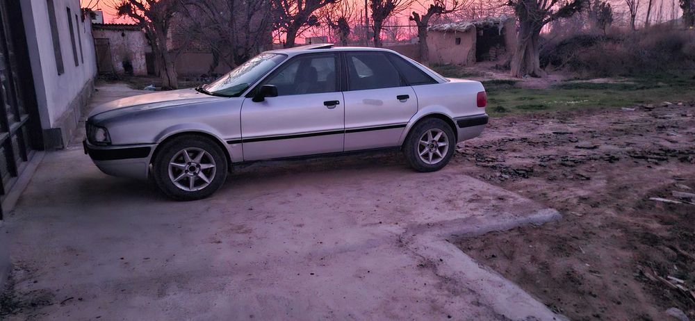 Audi 80 b4 2.0 obyom mexanika