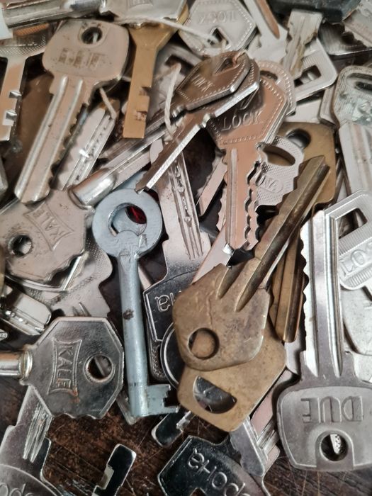 Хозяйственные мелочи