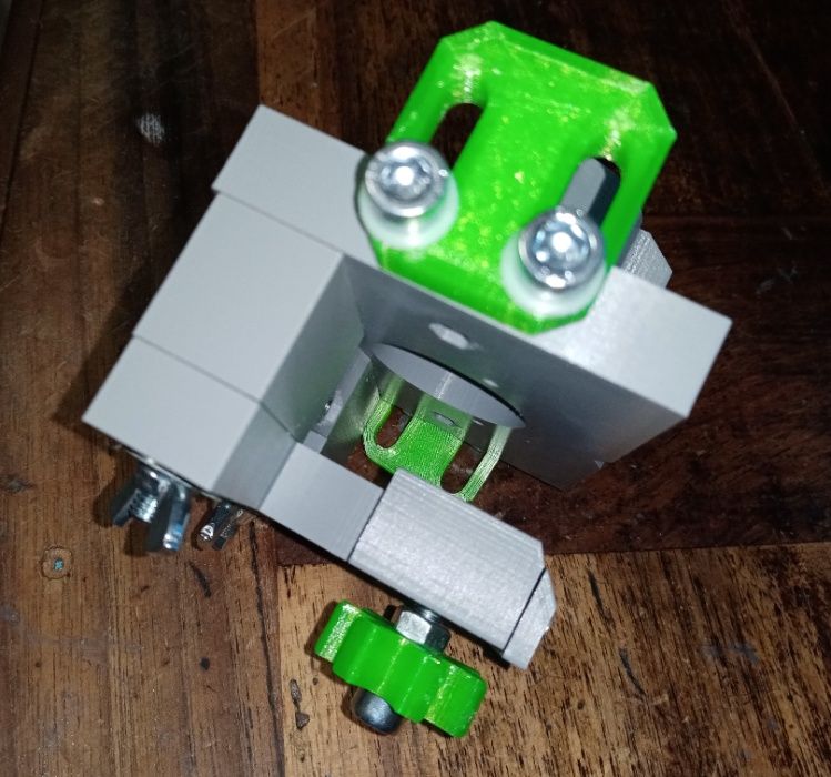 Sablon mobila din plastic dur pt balamale 26mm (balamale mici)