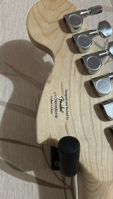 Продам электрогитару Squier Stratocaster by Fender