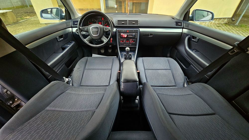 Audi A4 B7  1.9 D  [Xenon , Senzori Parcare] NR VALABILE