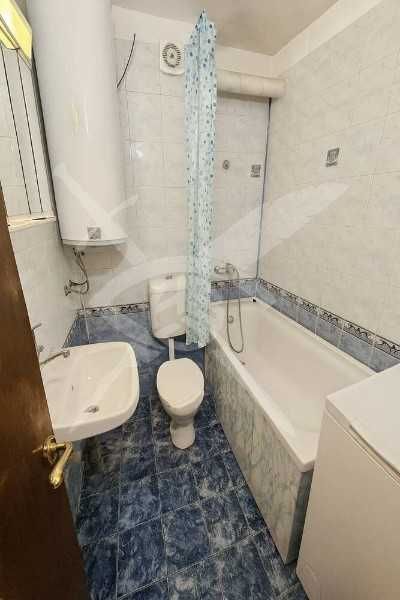 Продава се Двустаен апартамент в Бургас, Лазур - 66 кв.м за 1237 €/кв.м - Снимка #5