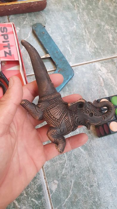 9 броя Стари предмети