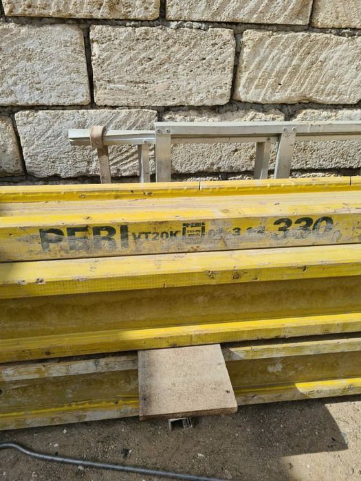 Продам б/у стойки телескопические и балки.