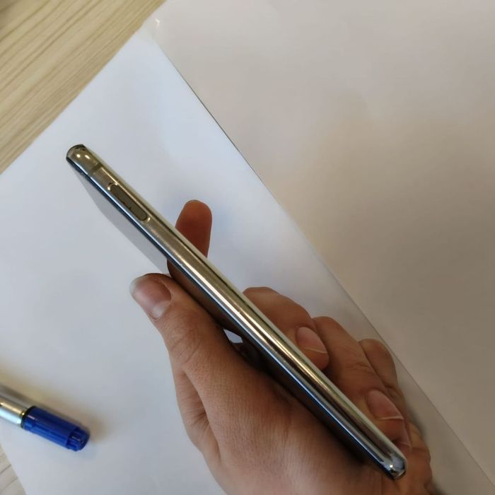 Samsung s10e в нормальном состоянии