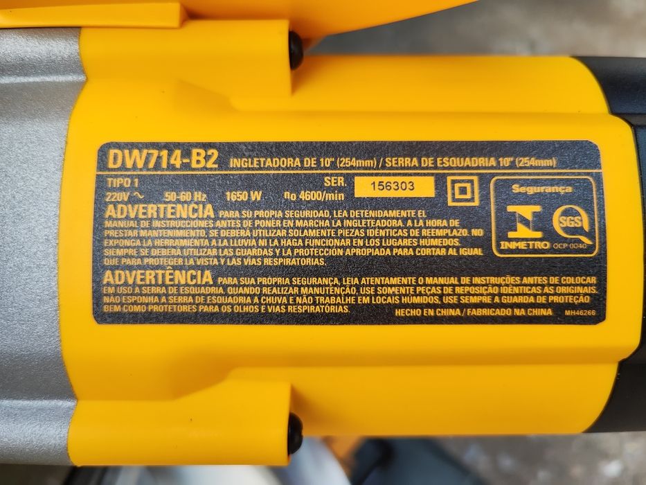 Торцовочная Пила, углорез DW 714