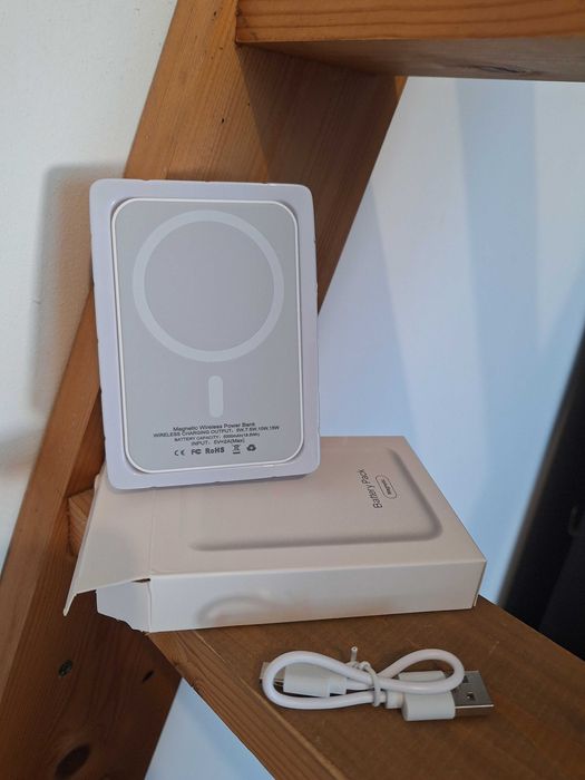 Powerbank MagSafe 5000 mAh noua