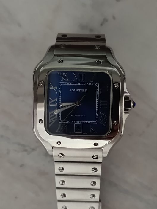 СРОЧНА продам часы Cartier Santos