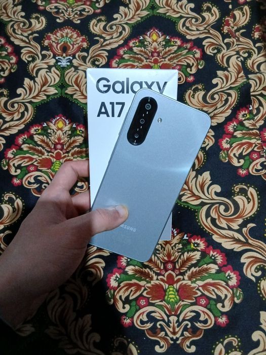 Samsung galaxy A17