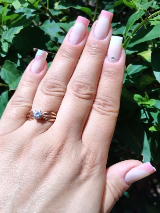 Manichiură, pedichiură estetică.