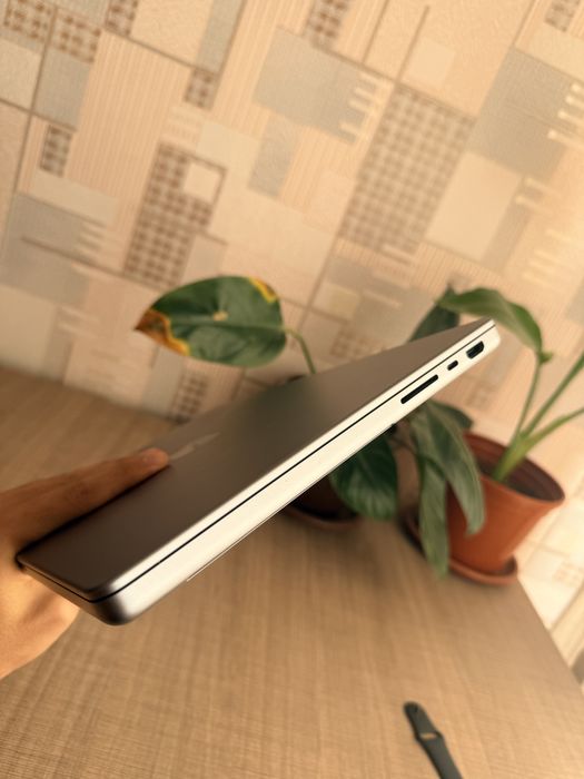 MacBook Pro 14 ich 16/512 m1 pro