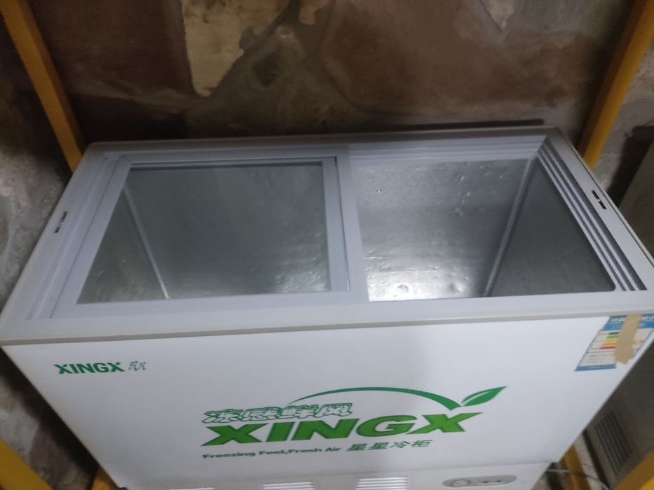 Продам 2 морозильника xing