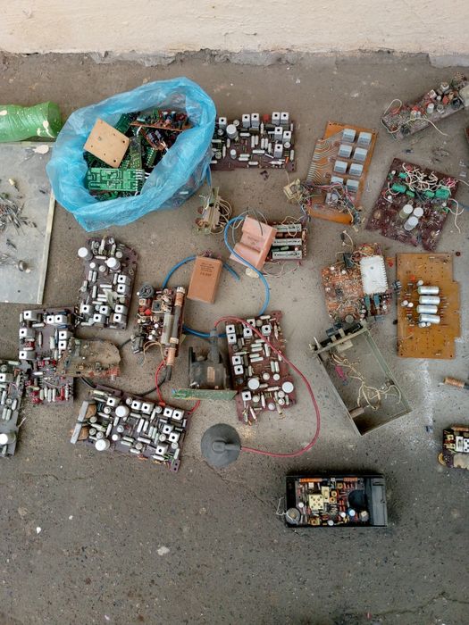 Радио-тел запчасти для продажи