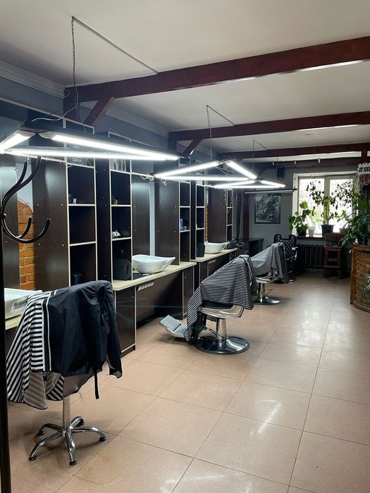 Продам  парикмахерское оборудование