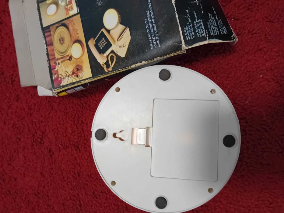 Lampa de veghe. Pret 40 lei