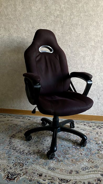 Компьютерное кресло AEROCOOL