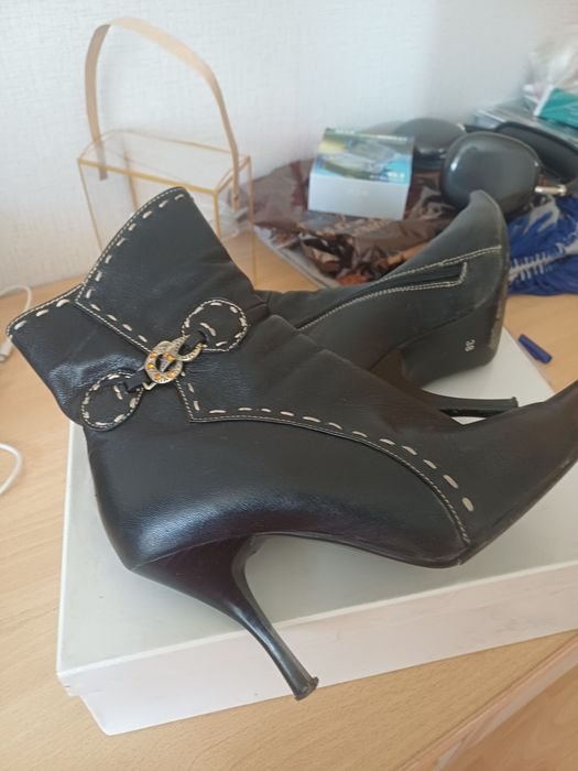 Полусапожки кожанные на каблучке