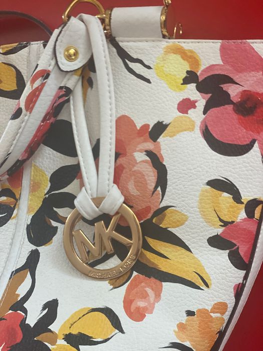 Michael Kors дамска чанта