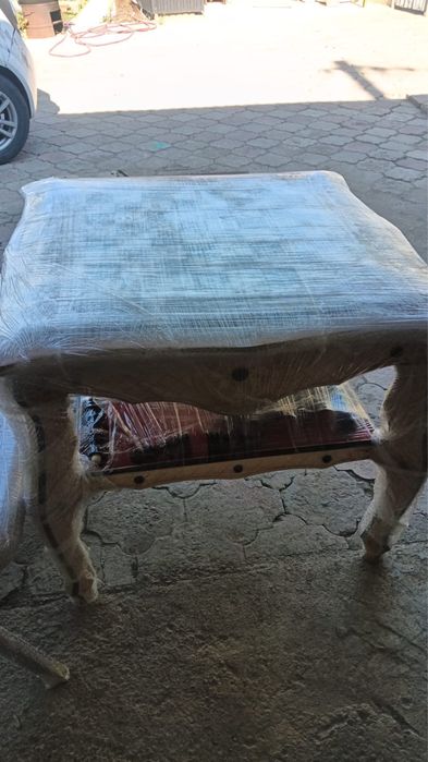 Продам шахматный стол со стульями