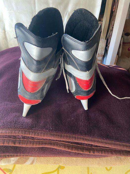 Продам коньки  в отличном состоянии