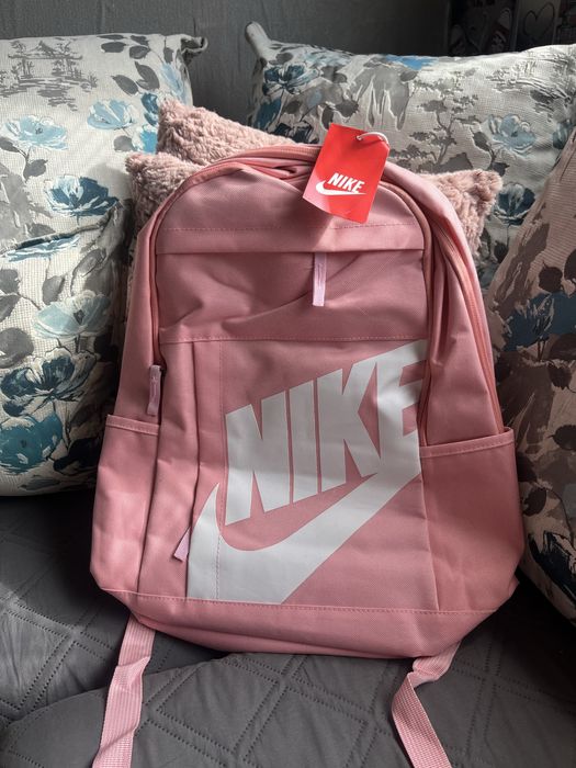 NIKE, чисто нова раница
