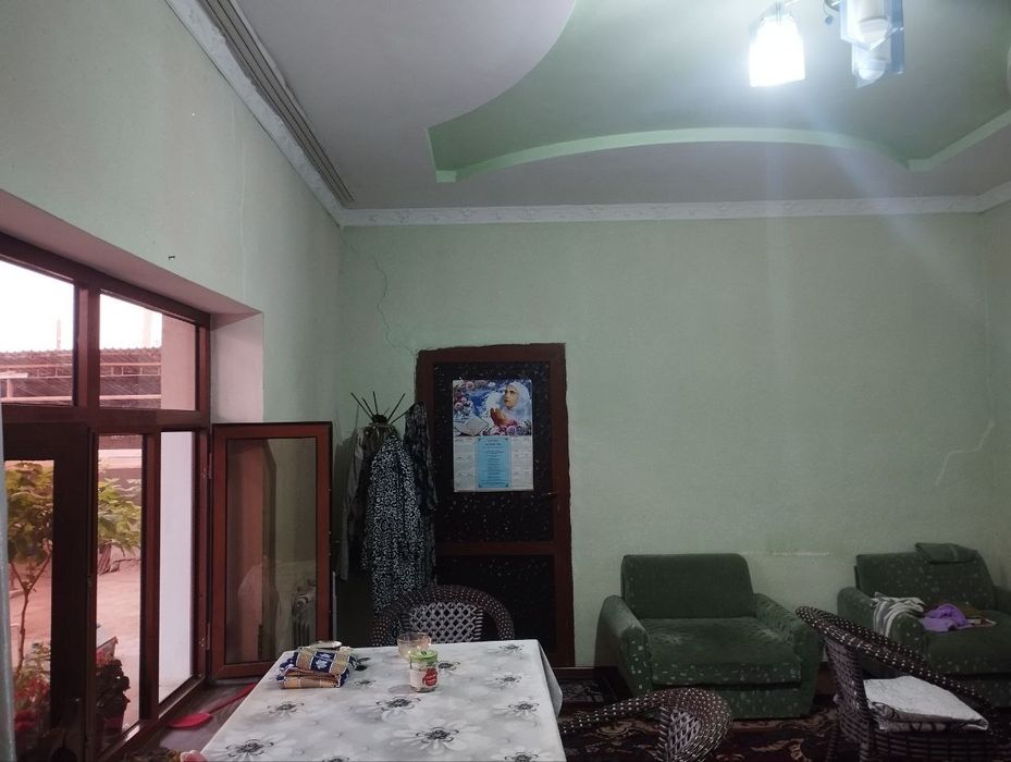 5 sotix 4 xonali yangi qurilga uy shoshilinch sotiladi