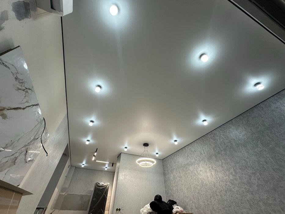 Натяжные потолки