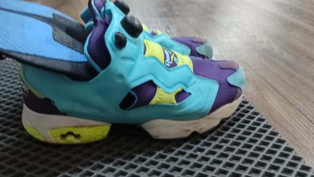 Кроссовки instapump Reebok 42-43сайз