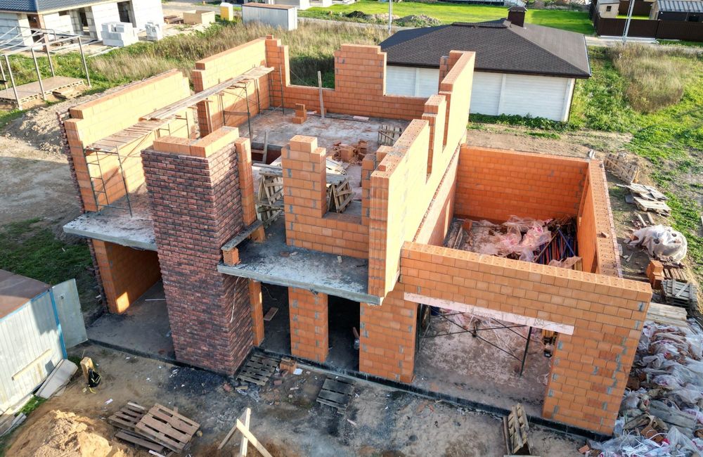 Qurilish xizmati. Beton, Fundament, g'isht terish. Noldan uy.