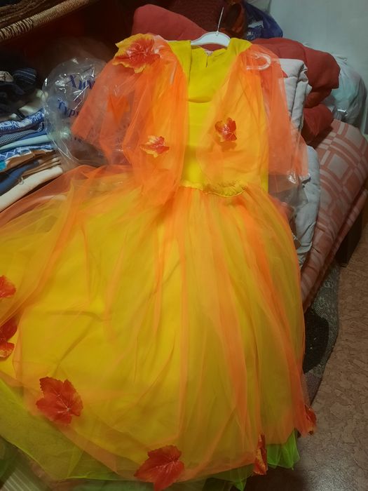 Продам костюм "Осень"