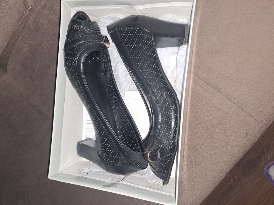 Елегантни обувки