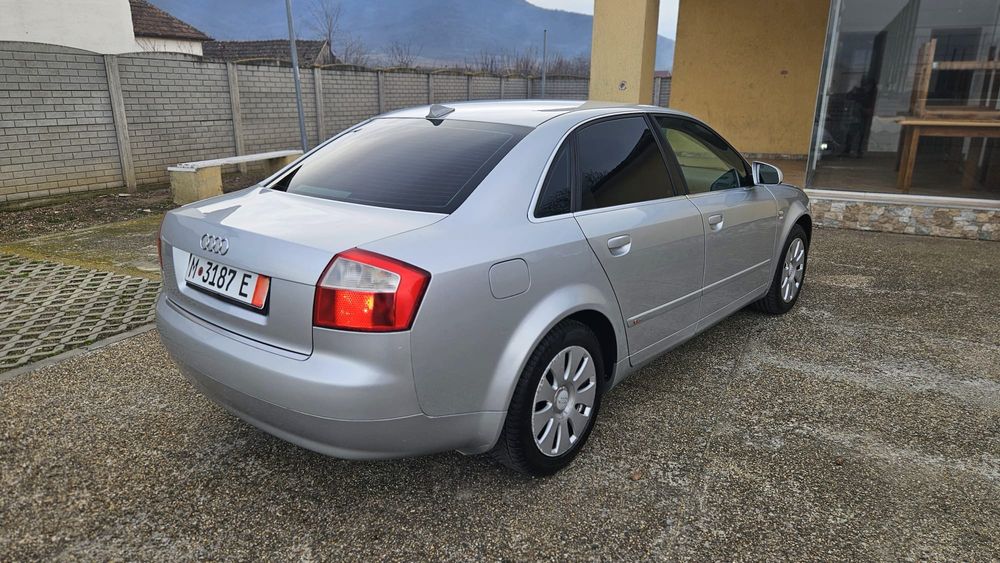 Audi A4 1.9 D  131 Cp  6 Viteze [Scaune Încălzite , Xenon]