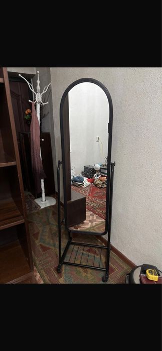 Продаются дом.вещи