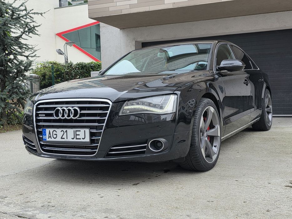Audi  A8 Matrix 2011