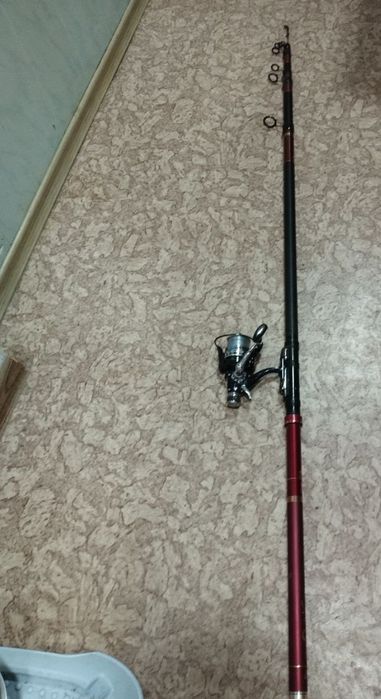 Карбоновая удочка с катушкой