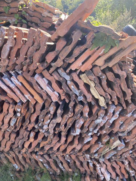 Керемиди, мрамор, камък “кокал”, изрезки за огрев