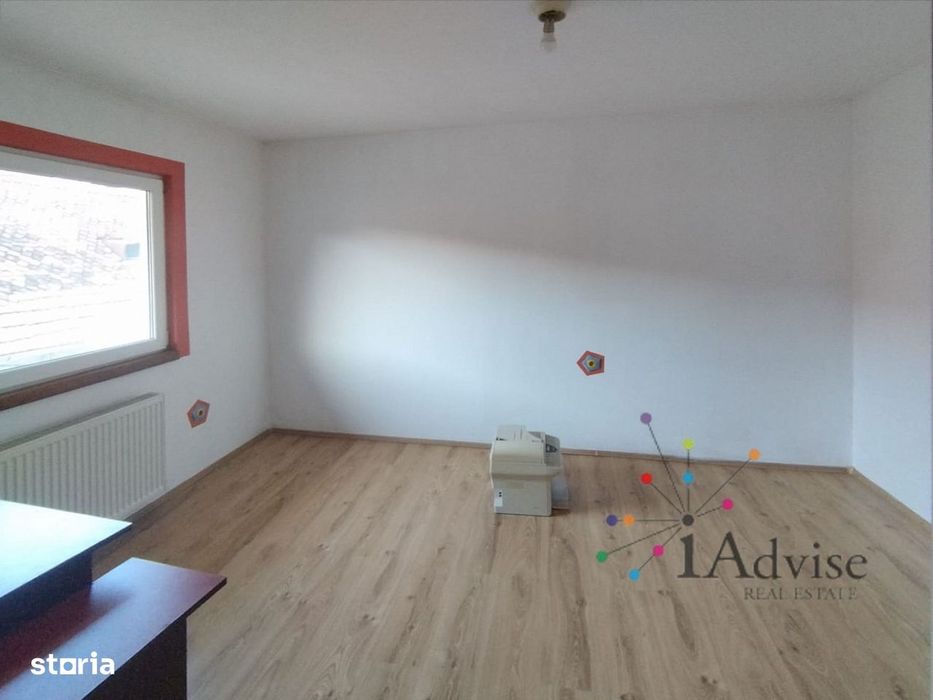 Apartament spațios, pe două niveluri, cu garaj – Brasov Vechi