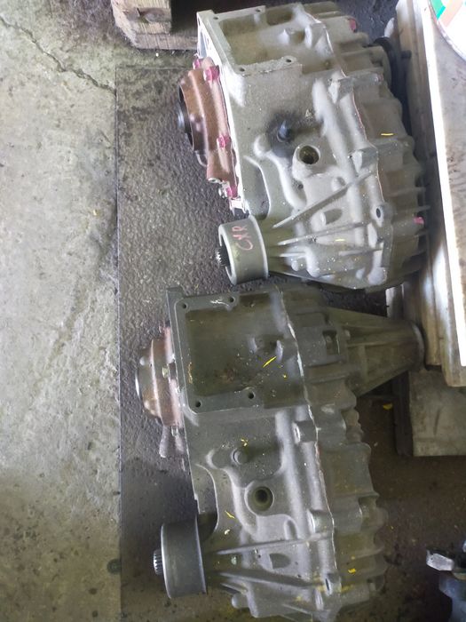 Продам 2 раздатки Тойота