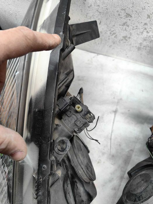 Оригинални фарове Рено Сценик  Renault Scenic