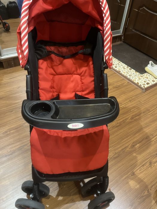 Продаю коляску Kari